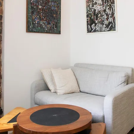Bright Studio In The 15th Paris
